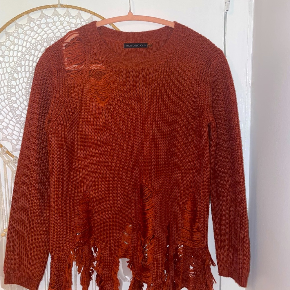 Woman’s Distressed Sweater-S Copper